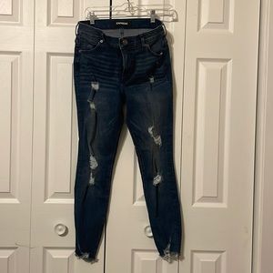 EUC Express Cropped Jeans with distressed look